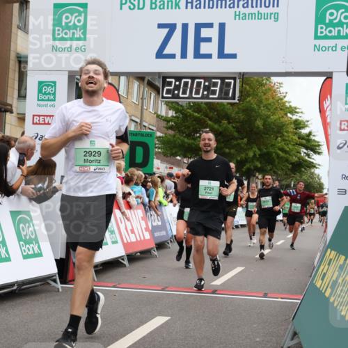 21.09.2025 - PSD Bank Halbmarathon Strokosch-Dieckow http://msf.ph/oto/8922380 21.09.2025 12:00:00 Ziel 1075, 1741, 2530, 2721, 2782, 2918, 2929, 3048, 3152, 4034, 4042, 4049 meine-sportfotos.de