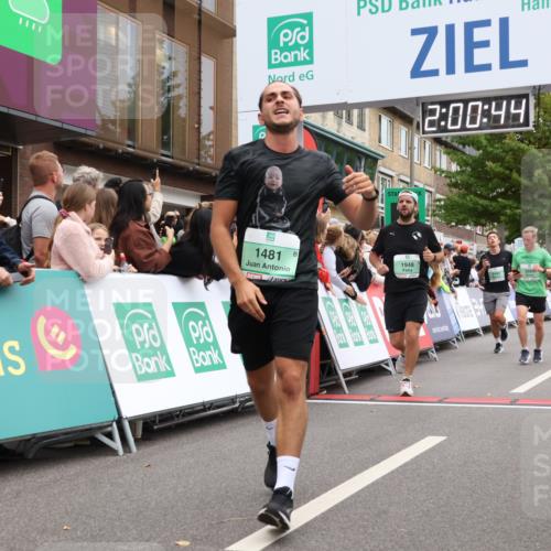 21.09.2025 - PSD Bank Halbmarathon Strokosch-Dieckow http://msf.ph/oto/8922440 21.09.2025 12:00:08 Ziel 1481, 1741, 1948, 2490, 2640, 2648, 2721, 2782, 2801, 3048, 3094, 3906, 4034, 4042 meine-sportfotos.de