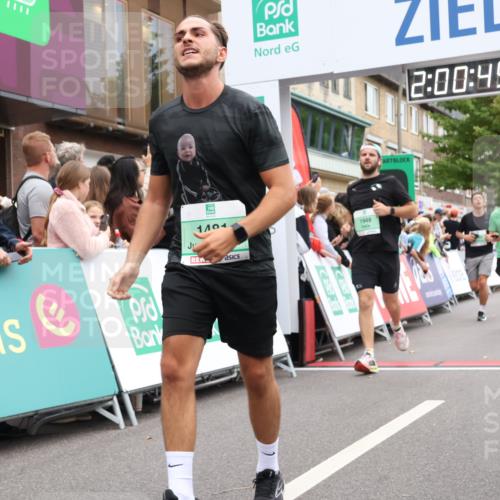 21.09.2025 - PSD Bank Halbmarathon Strokosch-Dieckow http://msf.ph/oto/8922446 21.09.2025 12:00:08 Ziel 1481, 1741, 1948, 2490, 2640, 2648, 2721, 2782, 2801, 3048, 3094, 3906, 4034, 4042 meine-sportfotos.de