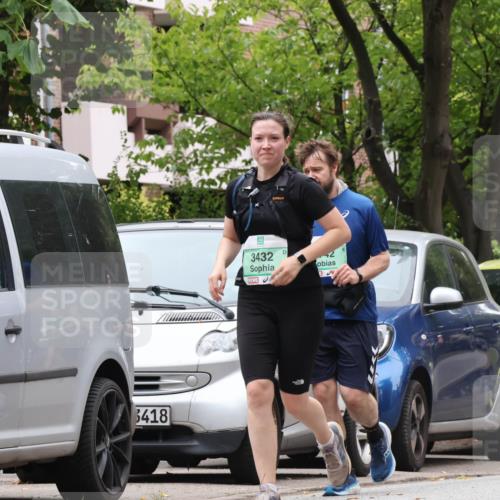 21.09.2025 - PSD Bank Halbmarathon Luisa Fischer http://msf.ph/oto/8922475 21.09.2025 12:09:35 Laufen 3418, 3432 meine-sportfotos.de