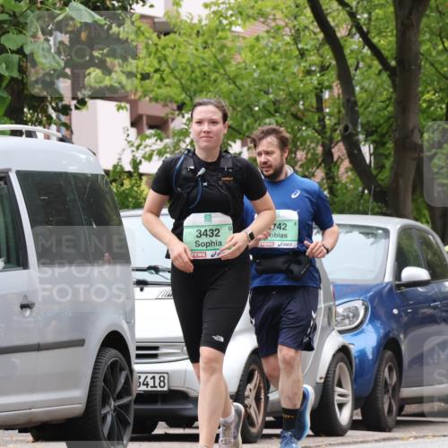21.09.2025 - PSD Bank Halbmarathon Luisa Fischer http://msf.ph/oto/8922476 21.09.2025 12:09:35 Laufen 3418, 3432, 742 meine-sportfotos.de