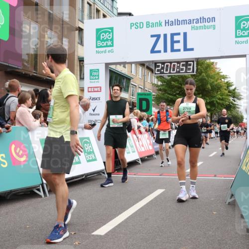 21.09.2025 - PSD Bank Halbmarathon Strokosch-Dieckow http://msf.ph/oto/8922527 21.09.2025 12:00:16 Ziel 1162, 1948, 2255, 2314, 2490, 2529, 2538, 2640, 2648, 2769, 2801, 3094, 3738, 3906 meine-sportfotos.de