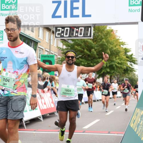 21.09.2025 - PSD Bank Halbmarathon Strokosch-Dieckow http://msf.ph/oto/8922560 21.09.2025 12:00:24 Ziel 1104, 1162, 1912, 1934, 2314, 2329, 2466, 2467, 2519, 2529, 2538 meine-sportfotos.de