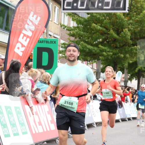21.09.2025 - PSD Bank Halbmarathon Strokosch-Dieckow http://msf.ph/oto/8922814 21.09.2025 12:00:54 Ziel 1034, 1382, 2317, 2388, 2516, 2761, 2762, 2803, 3026, 3168, 3957 meine-sportfotos.de