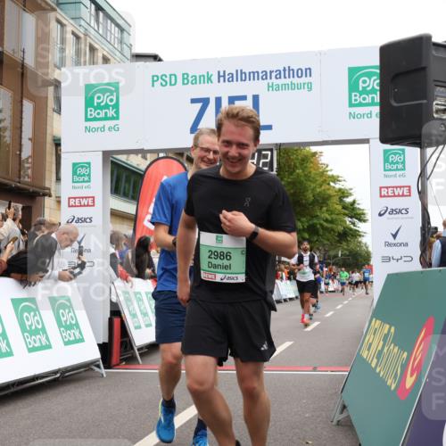 21.09.2025 - PSD Bank Halbmarathon Strokosch-Dieckow http://msf.ph/oto/8922881 21.09.2025 12:01:06 Ziel 1203, 1477, 2468, 2481, 2668, 2803, 2853, 2986, 3172, 4009 meine-sportfotos.de