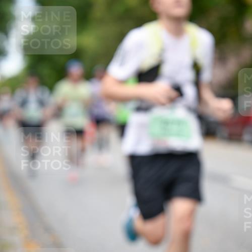 21.09.2025 - PSD Bank Halbmarathon Dr. Thomas Lammeyer http://msf.ph/oto/8922931 21.09.2025 10:42:22 Laufen  meine-sportfotos.de