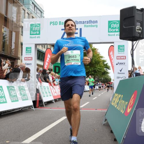 21.09.2025 - PSD Bank Halbmarathon Strokosch-Dieckow http://msf.ph/oto/8922942 21.09.2025 12:01:14 Ziel 1203, 1477, 1764, 2661, 2683, 2853, 3956, 4009 meine-sportfotos.de