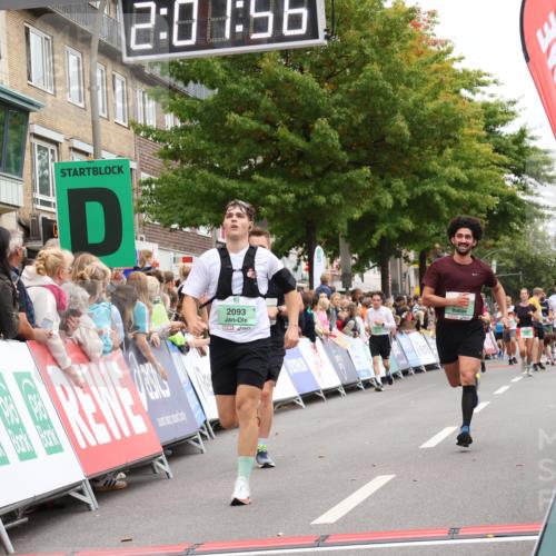 21.09.2025 - PSD Bank Halbmarathon Strokosch-Dieckow http://msf.ph/oto/8922981 21.09.2025 12:01:19 Ziel 1764, 2093, 2498, 2661, 2683, 3182, 3956 meine-sportfotos.de