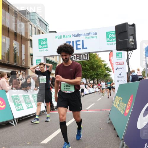 21.09.2025 - PSD Bank Halbmarathon Strokosch-Dieckow http://msf.ph/oto/8923031 21.09.2025 12:01:23 Ziel 2093, 2498, 2597, 2661, 3083, 3182, 3956 meine-sportfotos.de