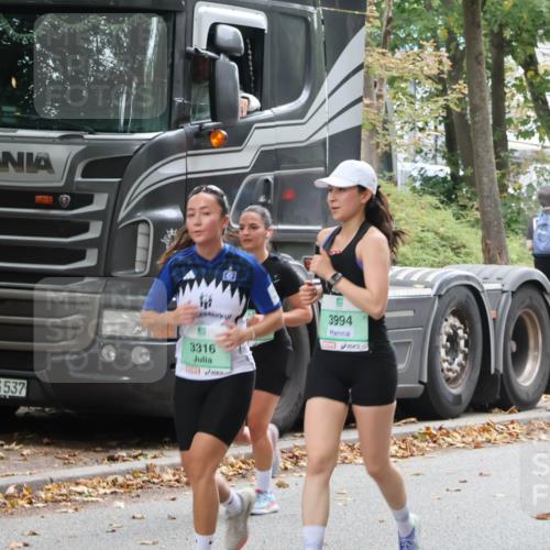 21.09.2025 - PSD Bank Halbmarathon Luisa Fischer http://msf.ph/oto/8923150 21.09.2025 12:22:26 Laufen 537, 3316, 3994 meine-sportfotos.de