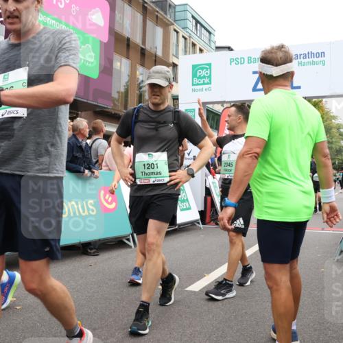 21.09.2025 - PSD Bank Halbmarathon Strokosch-Dieckow http://msf.ph/oto/8923192 21.09.2025 12:01:51 Ziel 1201, 1249, 1395, 2345, 2346, 2353, 2384, 2418, 2495, 2710, 2753, 2766, 2819, 2944, 2992, 3067, 3081, 3132, 3406, 3952 meine-sportfotos.de