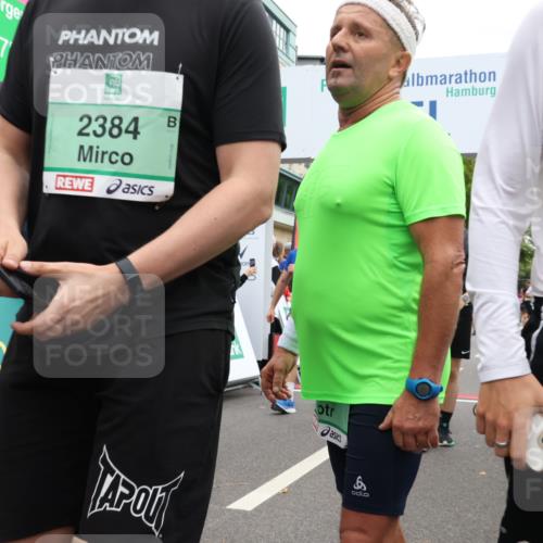 21.09.2025 - PSD Bank Halbmarathon Strokosch-Dieckow http://msf.ph/oto/8923221 21.09.2025 12:01:54 Ziel 1201, 1249, 2284, 2345, 2346, 2353, 2384, 2418, 2474, 2514, 2710, 2720, 2944, 2992, 3067, 3081, 3406, 3952 meine-sportfotos.de