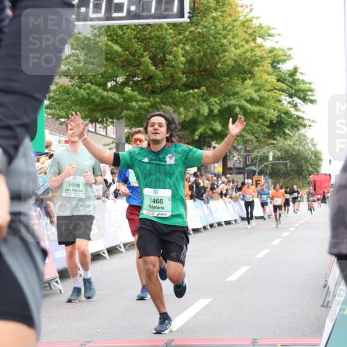 21.09.2025 - PSD Bank Halbmarathon Strokosch-Dieckow http://msf.ph/oto/8923400 21.09.2025 12:02:34 Ziel 1026, 1121, 1466, 1938, 3085, 3105, 3175 meine-sportfotos.de