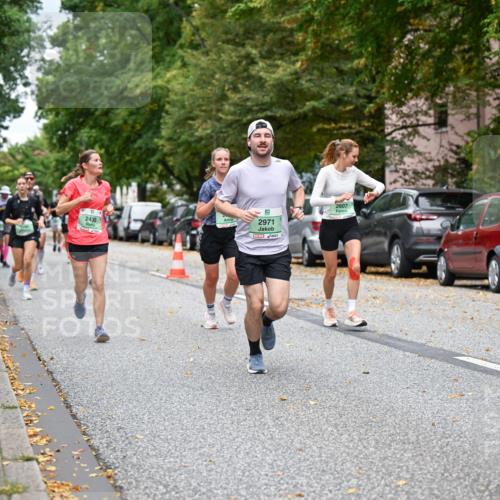 21.09.2025 - PSD Bank Halbmarathon Dr. Thomas Lammeyer http://msf.ph/oto/8923503 21.09.2025 10:42:54 Laufen 2435, 14, 2971, 2607, 4915 meine-sportfotos.de