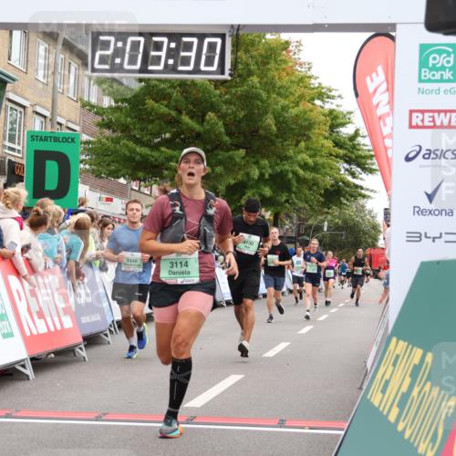 21.09.2025 - PSD Bank Halbmarathon Strokosch-Dieckow http://msf.ph/oto/8923547 21.09.2025 12:02:53 Ziel 2448, 3114, 3130 meine-sportfotos.de