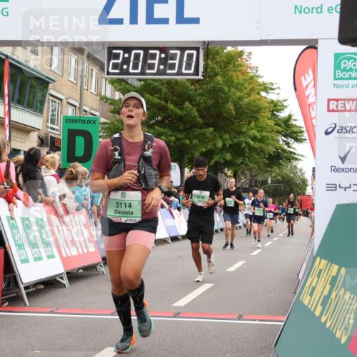 21.09.2025 - PSD Bank Halbmarathon Strokosch-Dieckow http://msf.ph/oto/8923551 21.09.2025 12:02:54 Ziel 2448, 3114, 3130 meine-sportfotos.de