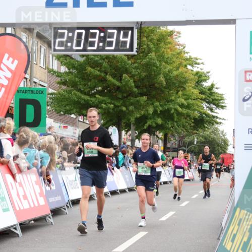 21.09.2025 - PSD Bank Halbmarathon Strokosch-Dieckow http://msf.ph/oto/8923592 21.09.2025 12:02:57 Ziel 2448, 3071, 3114, 3130, 3299 meine-sportfotos.de