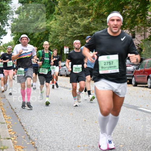 21.09.2025 - PSD Bank Halbmarathon Dr. Thomas Lammeyer http://msf.ph/oto/8923660 21.09.2025 10:43:02 Laufen 171, 3911, 1209, 2750, 2225, 2757, 34915 meine-sportfotos.de
