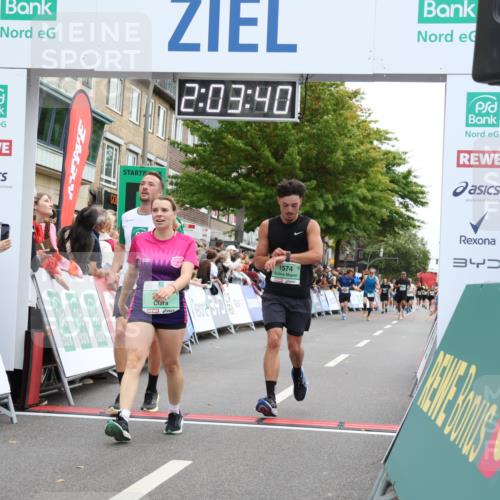 21.09.2025 - PSD Bank Halbmarathon Strokosch-Dieckow http://msf.ph/oto/8923667 21.09.2025 12:03:03 Ziel 1574, 1685, 2448, 3071, 3130, 3299, 3418 meine-sportfotos.de