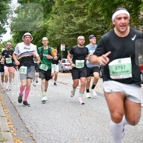 21.09.2025 - PSD Bank Halbmarathon Dr. Thomas Lammeyer http://msf.ph/oto/8923668 21.09.2025 10:43:02 Laufen 3911, 1001, 1209, 2750, 1133, 2225, 2757, 34915 meine-sportfotos.de