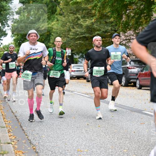 21.09.2025 - PSD Bank Halbmarathon Dr. Thomas Lammeyer http://msf.ph/oto/8923675 21.09.2025 10:43:02 Laufen 3911, 17, 1001, 1209, 2750, 2225, 2551, 2757 meine-sportfotos.de