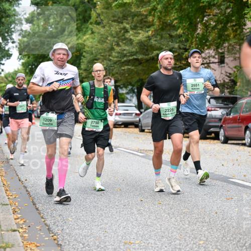 21.09.2025 - PSD Bank Halbmarathon Dr. Thomas Lammeyer http://msf.ph/oto/8923678 21.09.2025 10:43:03 Laufen 3911, 100, 1209, 2225, 2750, 9, 2551 meine-sportfotos.de