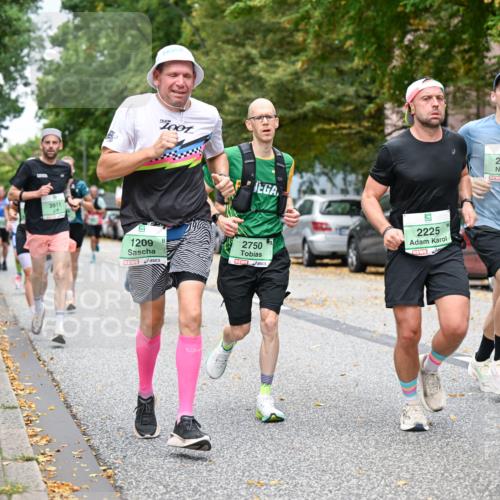 21.09.2025 - PSD Bank Halbmarathon Dr. Thomas Lammeyer http://msf.ph/oto/8923696 21.09.2025 10:43:03 Laufen 3911, 1209, 2750, 2225, 5, 2551 meine-sportfotos.de
