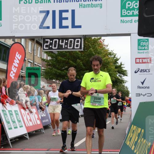 21.09.2025 - PSD Bank Halbmarathon Strokosch-Dieckow http://msf.ph/oto/8923879 21.09.2025 12:03:32 Ziel 2338, 2520, 2565, 2722, 2787, 2798, 2888, 2889, 3189, 3248 meine-sportfotos.de