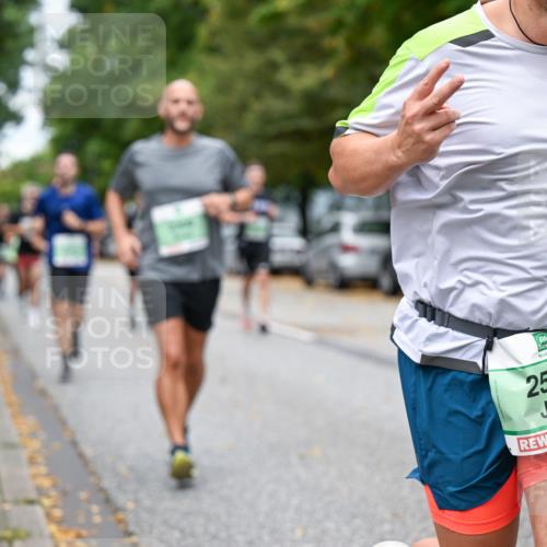 21.09.2025 - PSD Bank Halbmarathon Dr. Thomas Lammeyer http://msf.ph/oto/8924039 21.09.2025 10:43:23 Laufen 2534 meine-sportfotos.de