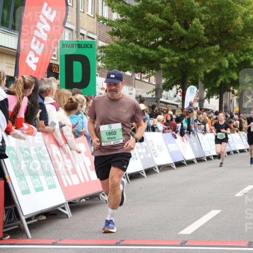 21.09.2025 - PSD Bank Halbmarathon Strokosch-Dieckow http://msf.ph/oto/8924075 21.09.2025 12:03:54 Ziel 1802, 2617, 2776, 2806 meine-sportfotos.de