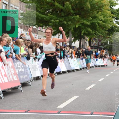21.09.2025 - PSD Bank Halbmarathon Strokosch-Dieckow http://msf.ph/oto/8924191 21.09.2025 12:04:06 Ziel 1567, 1763, 3326, 3924 meine-sportfotos.de
