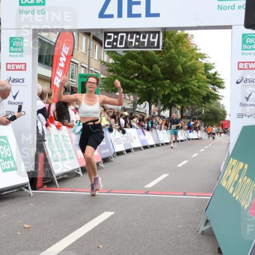 21.09.2025 - PSD Bank Halbmarathon Strokosch-Dieckow http://msf.ph/oto/8924207 21.09.2025 12:04:07 Ziel 1567, 1763, 3326, 3924 meine-sportfotos.de