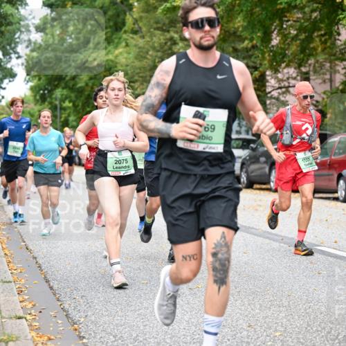 21.09.2025 - PSD Bank Halbmarathon Dr. Thomas Lammeyer http://msf.ph/oto/8924231 21.09.2025 10:43:33 Laufen 2246, 2075, 69, 1537 meine-sportfotos.de