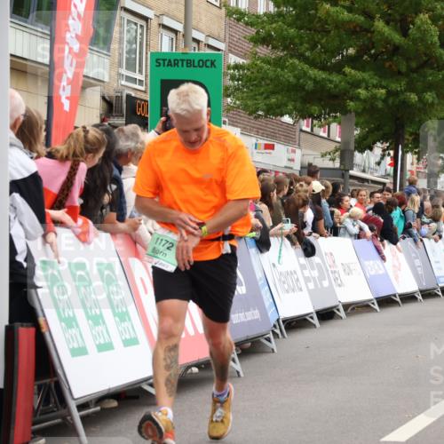 21.09.2025 - PSD Bank Halbmarathon Strokosch-Dieckow http://msf.ph/oto/8924342 21.09.2025 12:04:27 Ziel 1172, 1398, 3090, 3162, 3355, 3966 meine-sportfotos.de
