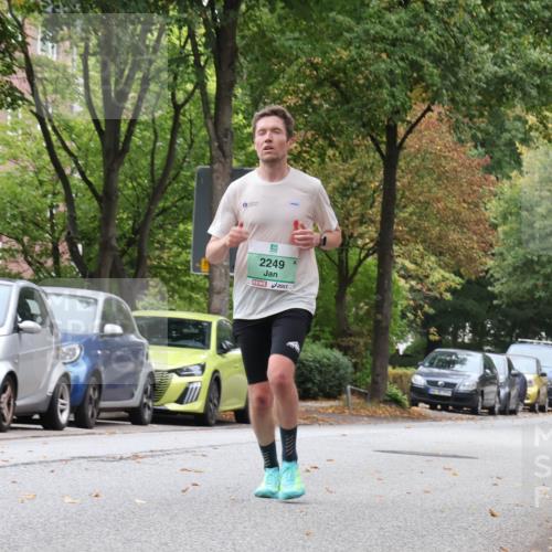 21.09.2025 - PSD Bank Halbmarathon Luisa Fischer http://msf.ph/oto/8924383 21.09.2025 11:17:32 Laufen 418, 2249 meine-sportfotos.de