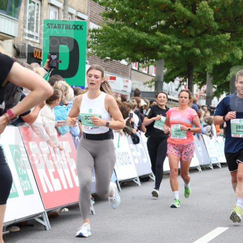 21.09.2025 - PSD Bank Halbmarathon Strokosch-Dieckow http://msf.ph/oto/8924434 21.09.2025 12:04:36 Ziel 1398, 1515, 1853, 2556, 2585, 2854, 3010, 3039, 3056, 3072, 3336, 3607 meine-sportfotos.de