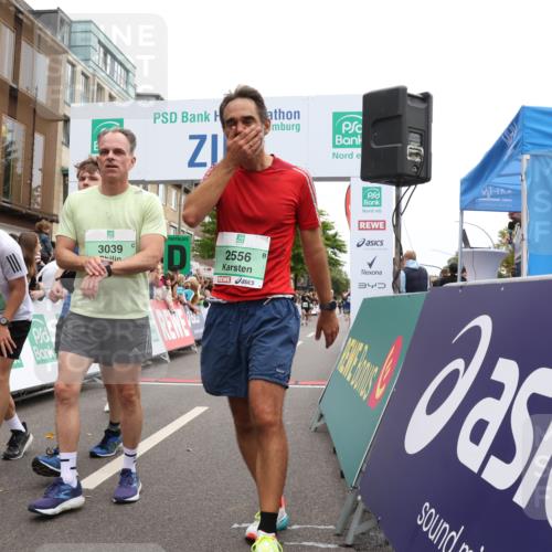 21.09.2025 - PSD Bank Halbmarathon Strokosch-Dieckow http://msf.ph/oto/8924479 21.09.2025 12:04:42 Ziel 1853, 2556, 2585, 2854, 2960, 3005, 3010, 3039, 3072, 3336, 3512, 3607 meine-sportfotos.de