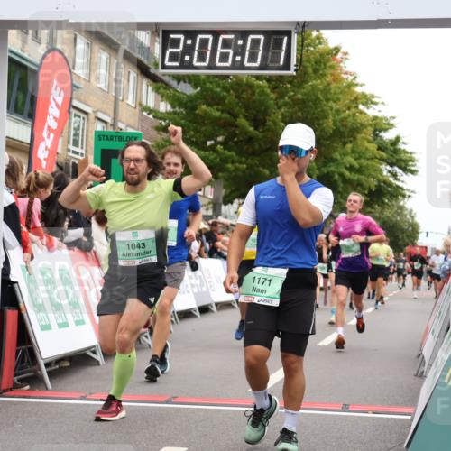 21.09.2025 - PSD Bank Halbmarathon Strokosch-Dieckow http://msf.ph/oto/8924715 21.09.2025 12:05:25 Ziel 1043, 1171, 1253, 1255, 1387, 2618, 3267, 4045 meine-sportfotos.de