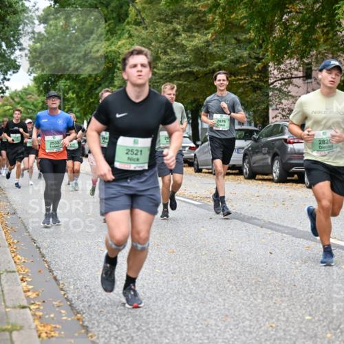 21.09.2025 - PSD Bank Halbmarathon Dr. Thomas Lammeyer http://msf.ph/oto/8924818 21.09.2025 10:44:04 Laufen 286, 2533, 197, 2521, 28, 2876, 2829, 4915 meine-sportfotos.de