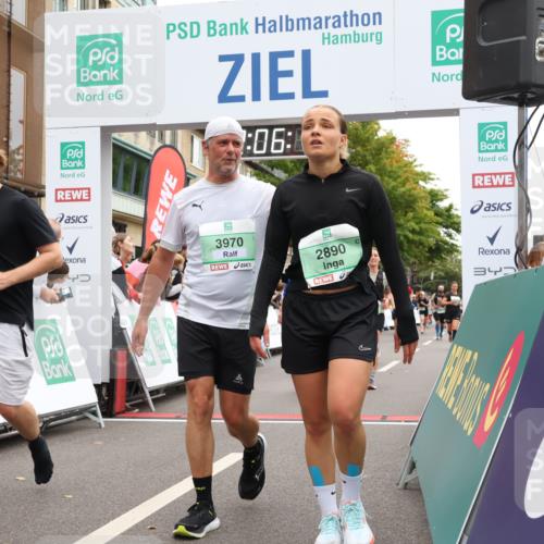 21.09.2025 - PSD Bank Halbmarathon Strokosch-Dieckow http://msf.ph/oto/8924842 21.09.2025 12:05:38 Ziel 1218, 1219, 1299, 2097, 2440, 2670, 2890, 3074, 3262, 3970, 4021 meine-sportfotos.de