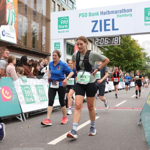 21.09.2025 - PSD Bank Halbmarathon Strokosch-Dieckow http://msf.ph/oto/8924871 21.09.2025 12:05:42 Ziel 1299, 1538, 2097, 2440, 2670, 2890, 3038, 3074, 3970 meine-sportfotos.de