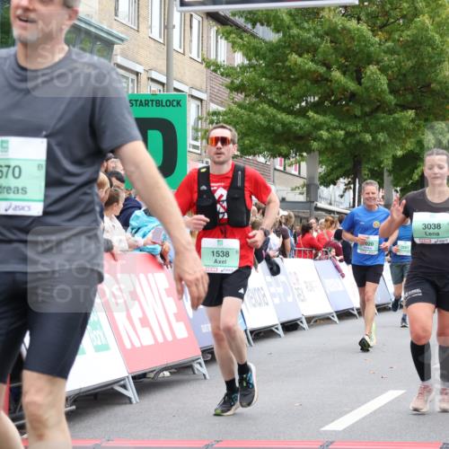 21.09.2025 - PSD Bank Halbmarathon Strokosch-Dieckow http://msf.ph/oto/8924888 21.09.2025 12:05:43 Ziel 1299, 1538, 2097, 2440, 2670, 2890, 3038, 3074, 3970, 4020, 4022 meine-sportfotos.de