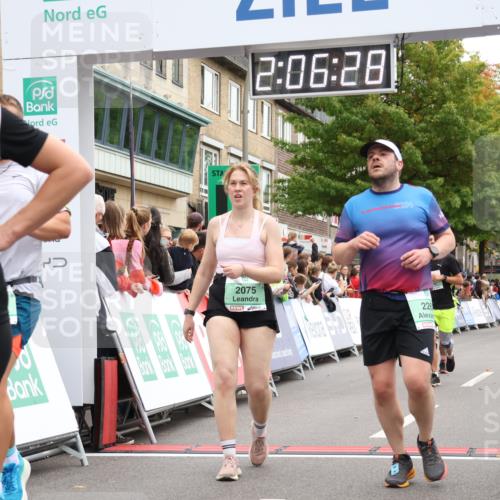 21.09.2025 - PSD Bank Halbmarathon Strokosch-Dieckow http://msf.ph/oto/8924967 21.09.2025 12:05:52 Ziel 1485, 2075, 2262, 2475, 2534, 2963, 3251, 4020, 4022 meine-sportfotos.de
