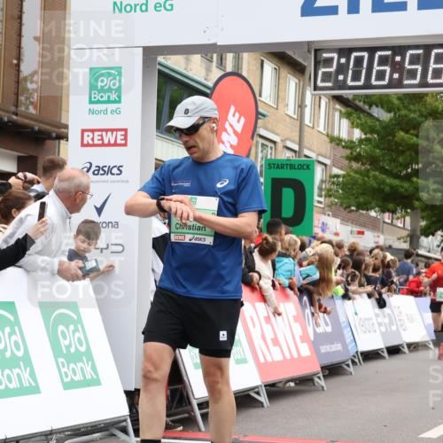 21.09.2025 - PSD Bank Halbmarathon Strokosch-Dieckow http://msf.ph/oto/8925197 21.09.2025 12:06:21 Ziel 1296, 1432, 1620, 1663, 2433, 2712, 3073, 3236, 3269 meine-sportfotos.de