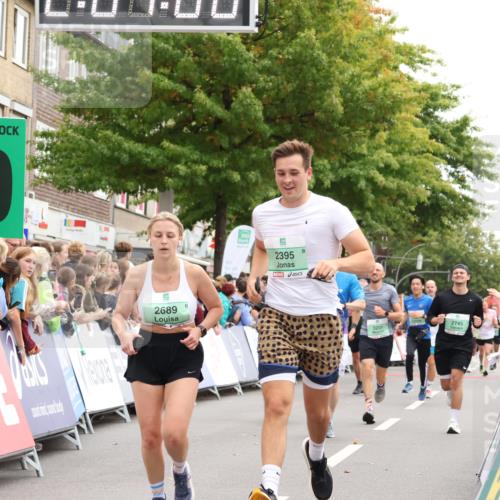 21.09.2025 - PSD Bank Halbmarathon Strokosch-Dieckow http://msf.ph/oto/8925245 21.09.2025 12:06:29 Ziel 1021, 1296, 2395, 2433, 2689, 2712, 2745, 2920, 2998, 3030, 3201 meine-sportfotos.de