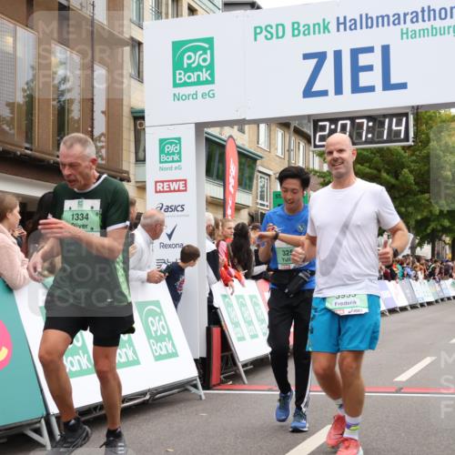 21.09.2025 - PSD Bank Halbmarathon Strokosch-Dieckow http://msf.ph/oto/8925334 21.09.2025 12:06:37 Ziel 1021, 1334, 2395, 2689, 2745, 2933, 2998, 3201, 3254, 3955 meine-sportfotos.de