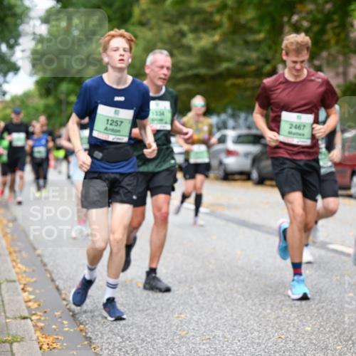 21.09.2025 - PSD Bank Halbmarathon Dr. Thomas Lammeyer http://msf.ph/oto/8925383 21.09.2025 10:44:34 Laufen 1257, 2467, 2466 meine-sportfotos.de