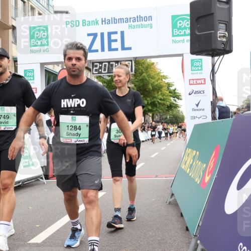 21.09.2025 - PSD Bank Halbmarathon Strokosch-Dieckow http://msf.ph/oto/8925540 21.09.2025 12:07:03 Ziel 1284, 2808, 3064, 3266, 3391, 3749 meine-sportfotos.de