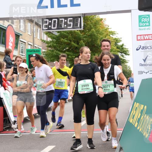 21.09.2025 - PSD Bank Halbmarathon Strokosch-Dieckow http://msf.ph/oto/8925602 21.09.2025 12:07:14 Ziel 1347, 1388, 1571, 1594, 2223, 2628, 2693, 2789, 2999, 3006, 3259, 3371, 3555, 3931 meine-sportfotos.de