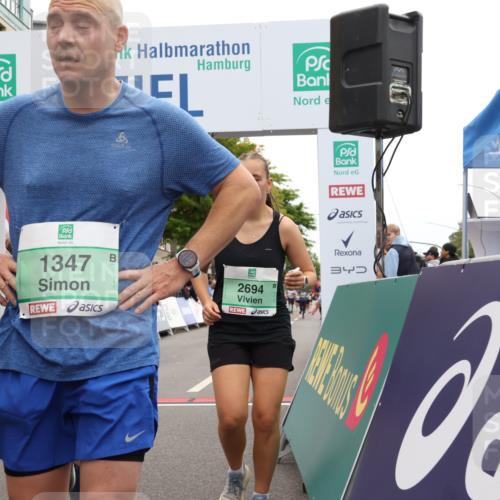 21.09.2025 - PSD Bank Halbmarathon Strokosch-Dieckow http://msf.ph/oto/8925658 21.09.2025 12:07:24 Ziel 1347, 2671, 2694, 3068, 3259 meine-sportfotos.de